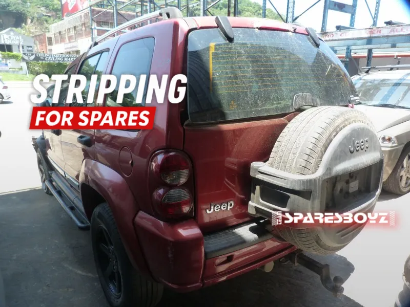 2008 Jeep Cherokee  view 4