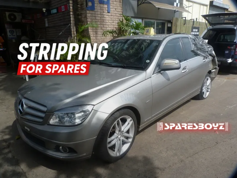 2007 Mercedes-Benz C-Class  view 3