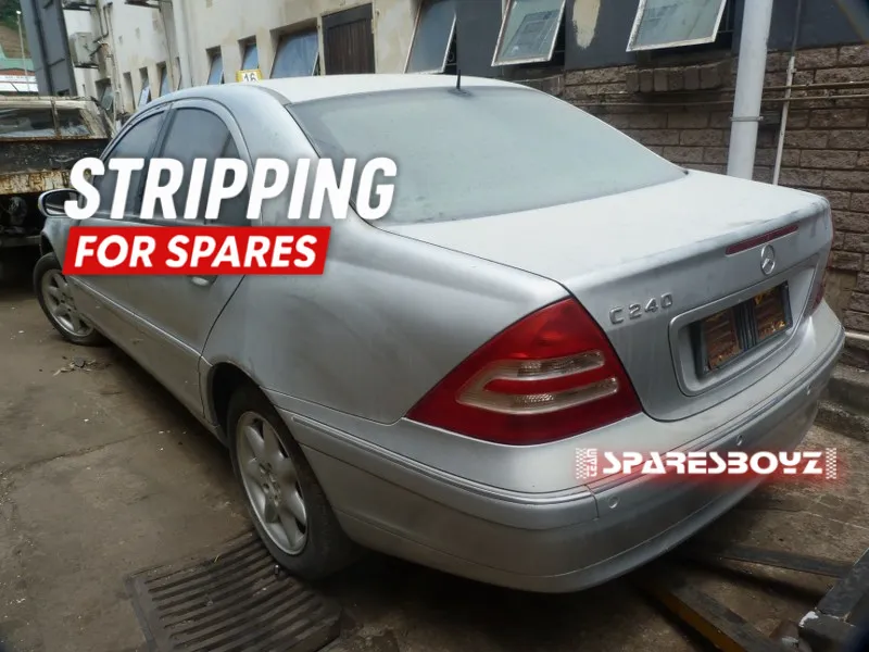 2000 Mercedes-Benz C-Class 112912 view 4