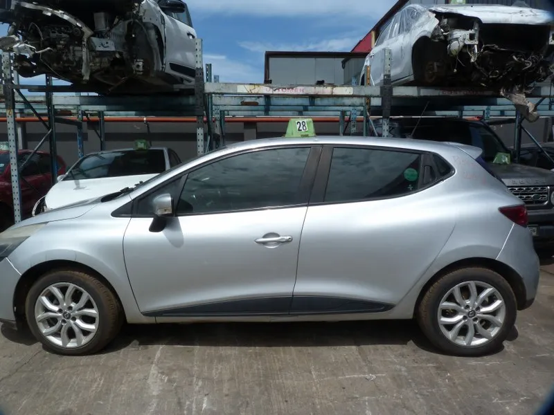 2017 Renault Clio  view 4