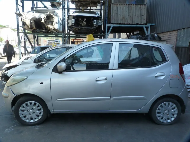 2010 Hyundai i10 G4HG view 5