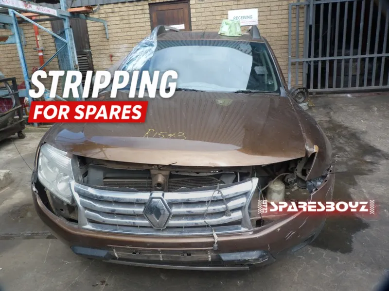 2014 Renault Duster K9K view 1