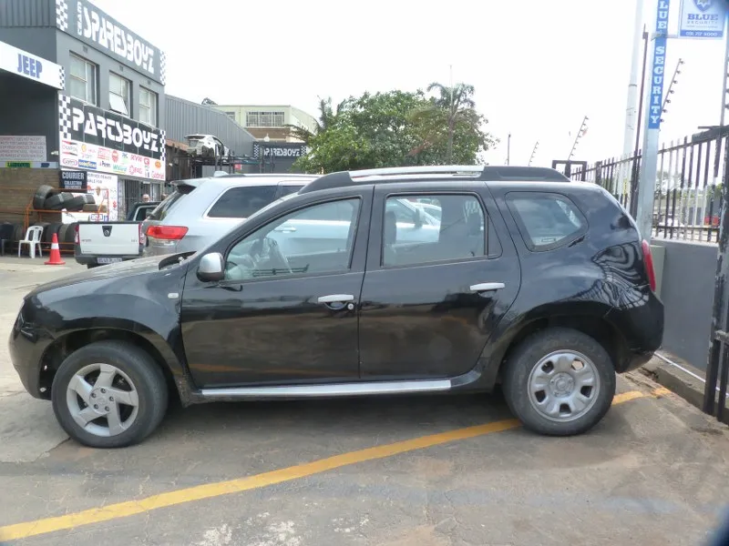 2013 Renault Duster thumbnail 4