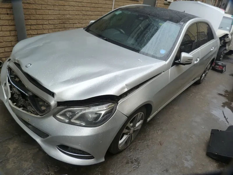 2014 Mercedes-Benz E-Class W212 view 3