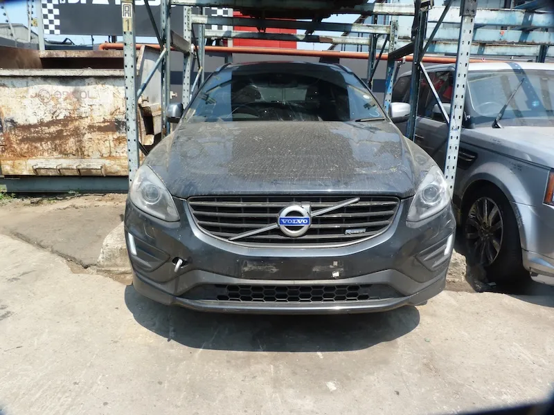 2014 Volvo XC60 D5244T view 2