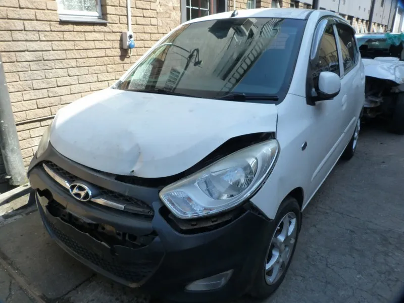 2014 Hyundai i10 G4HG view 4