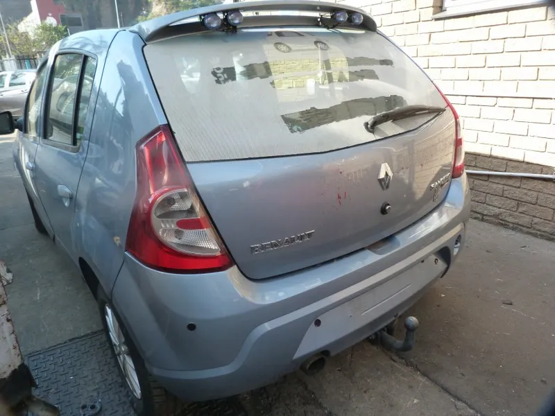 2009 Renault Sandero  view 6