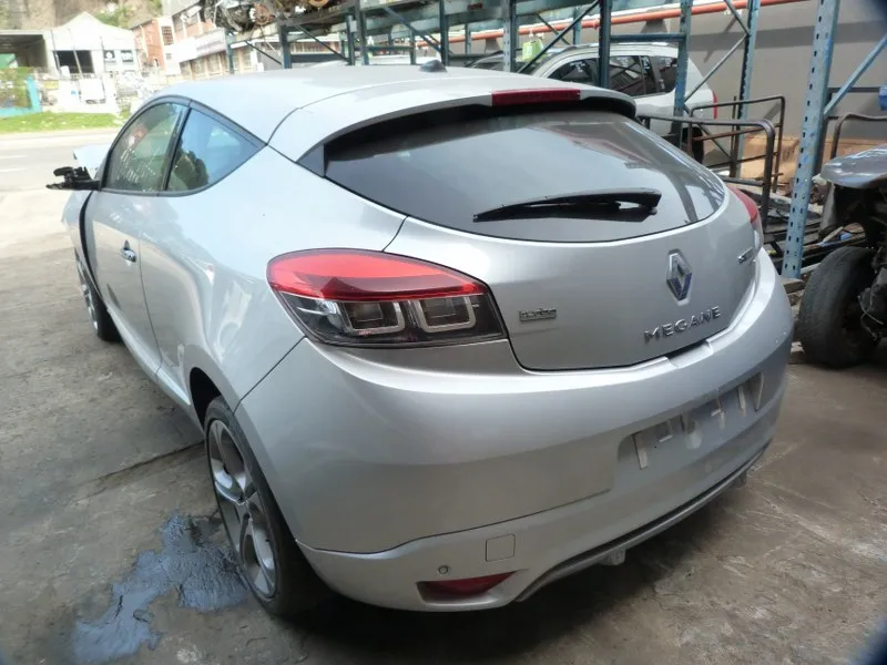 2013 Renault Megane  view 6