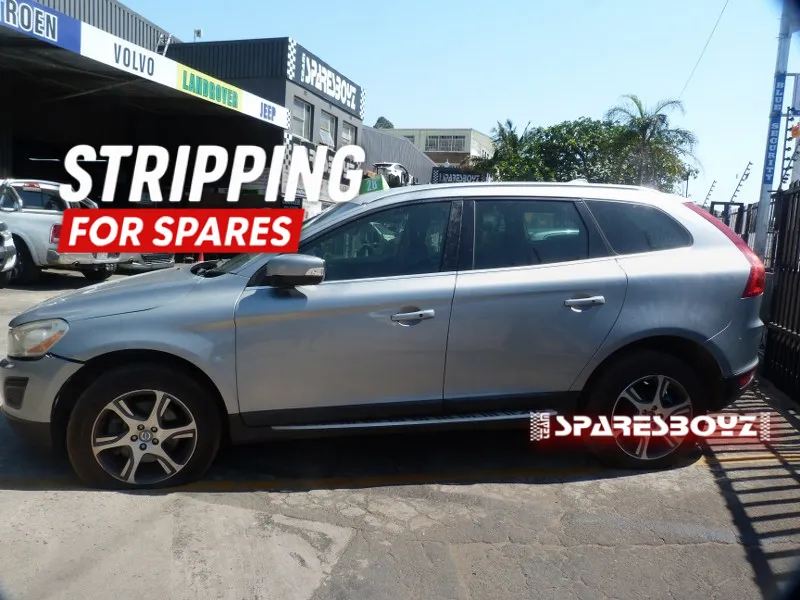 2013 Volvo XC60  view 4