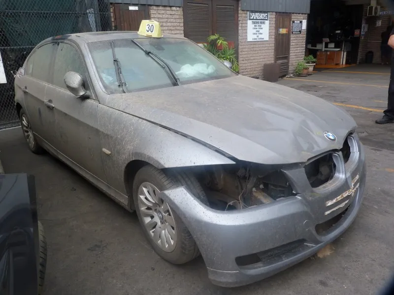 2009 BMW 3 Series thumbnail 3