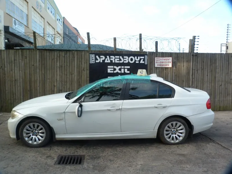 2009 BMW 3 Series N46N view 5