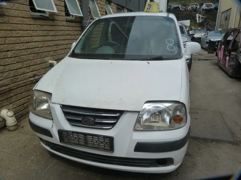 2005 Hyundai Atos G4HG view 2