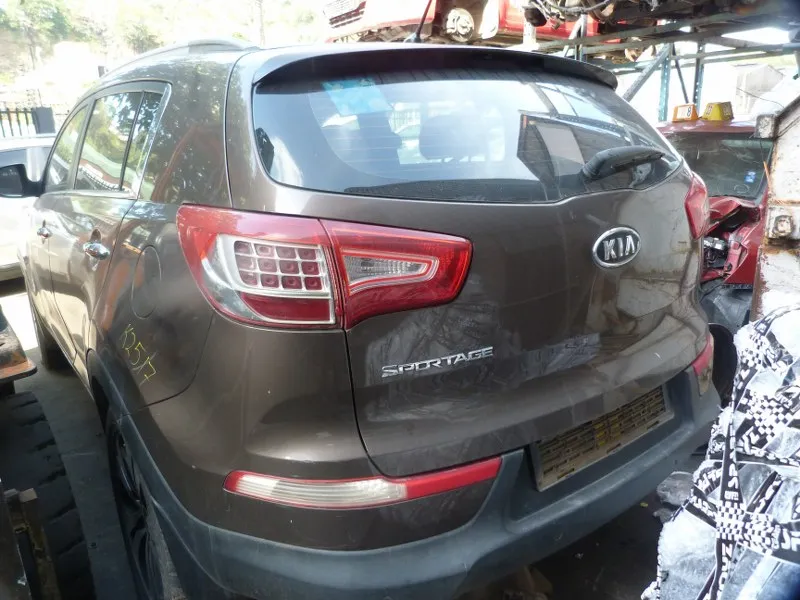 2012 Kia Sportage G4KE view 5