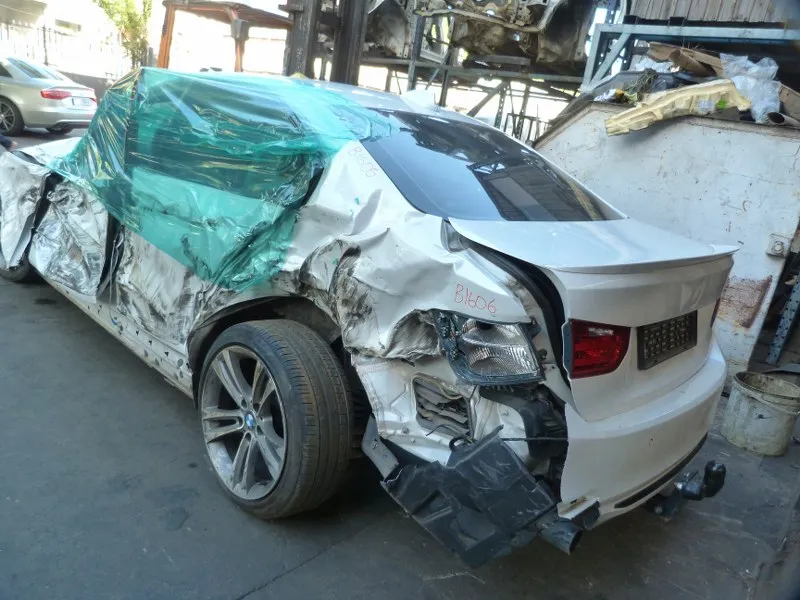 2012 BMW 3 Series N20 view 4