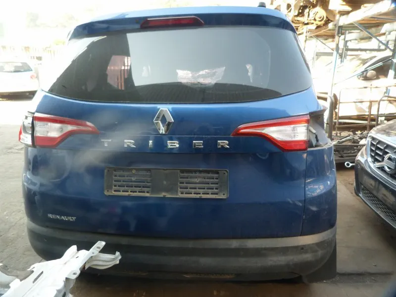 2024 Renault Triber  view 6