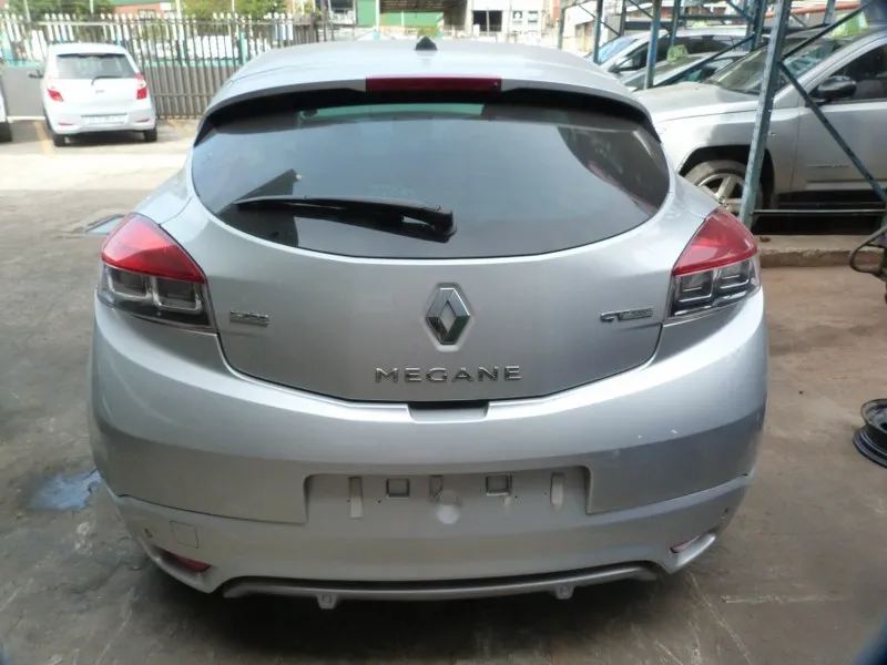 2013 Renault Megane  view 5