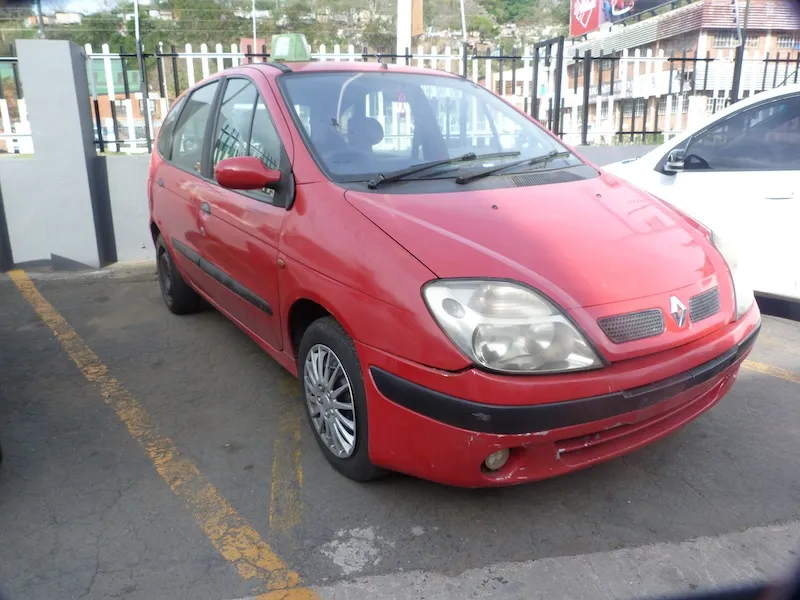 2001 Renault Scenic  view 4
