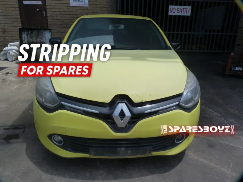 2013 Renault Clio H4B view 1