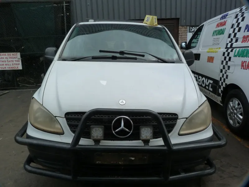 2004 Mercedes-Benz Vito 646 view 2