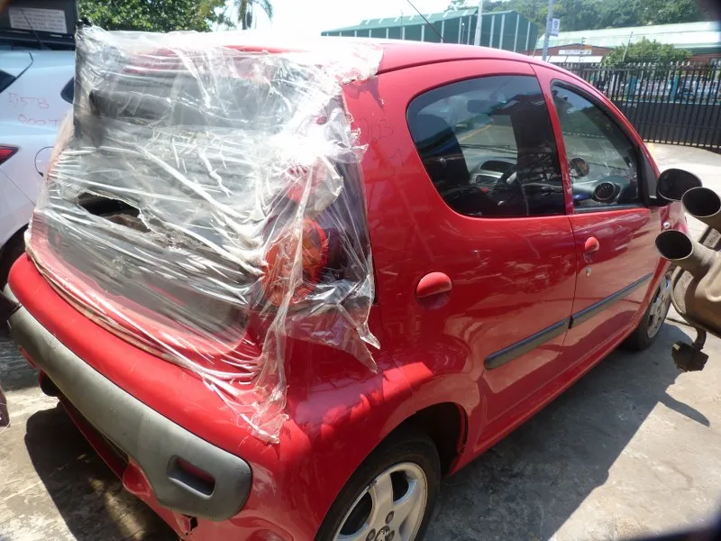 2014 Peugeot 107 1KP view 5