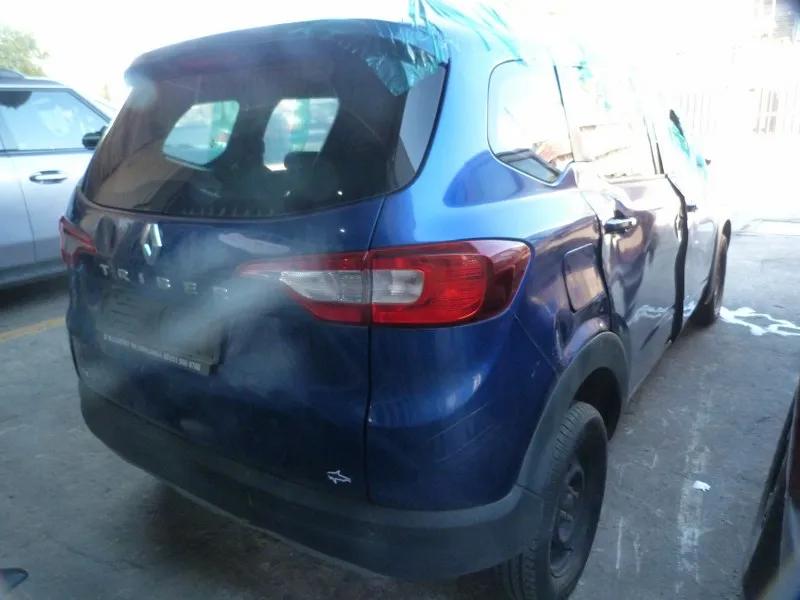 2022 Renault Triber HRA view 6