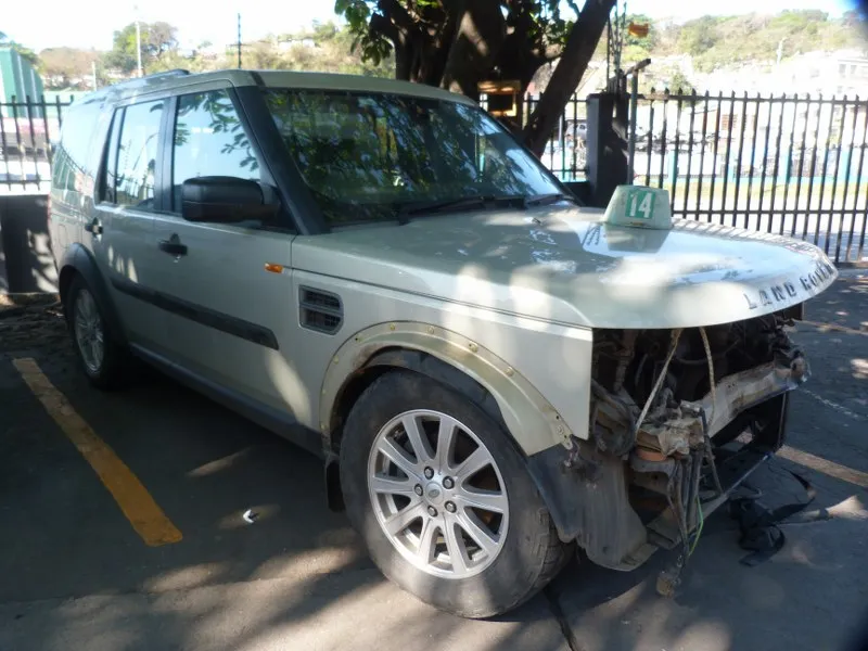 2007 Land Rover Discovery 3 view 4