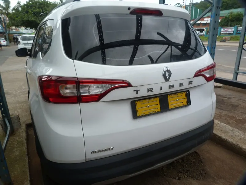 2023 Renault Triber B4D view 6