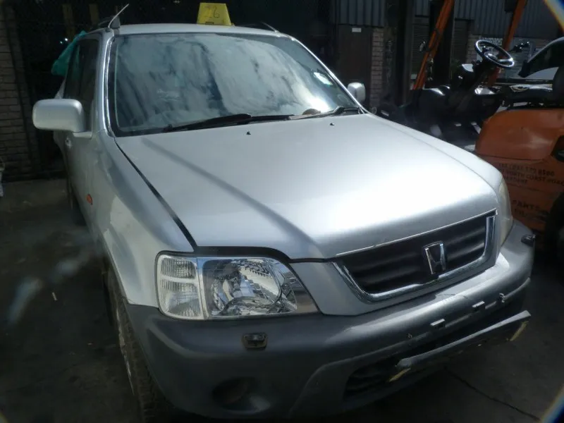 1999 Honda CR-V B20Z1 view 3