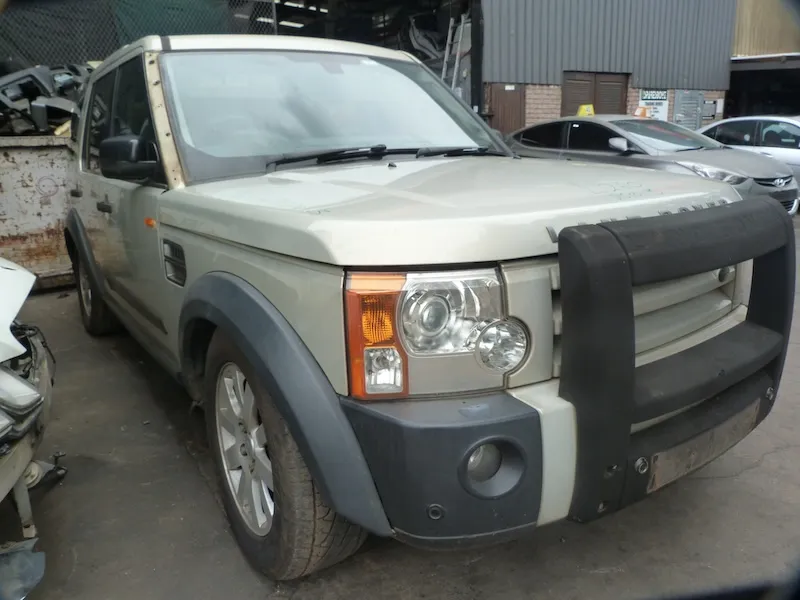 2006 Land Rover Discovery 3  view 4
