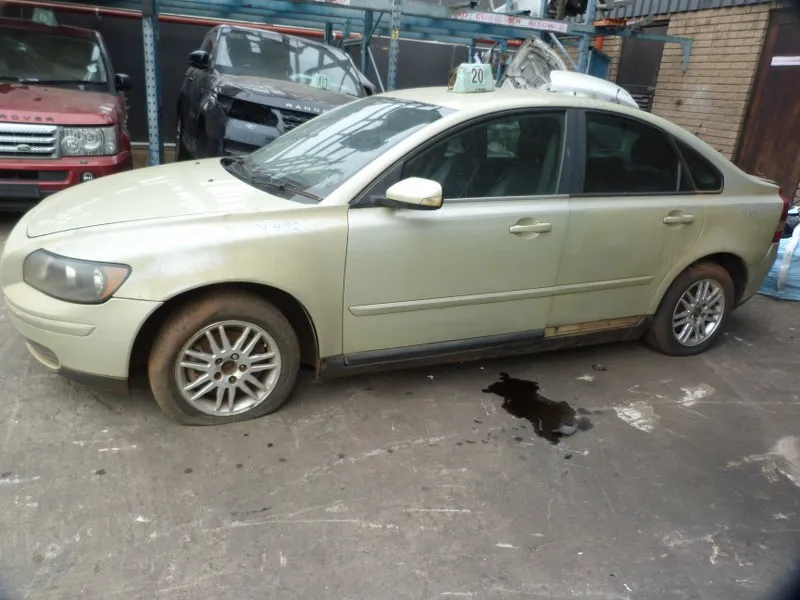 2006 Volvo S40  view 5