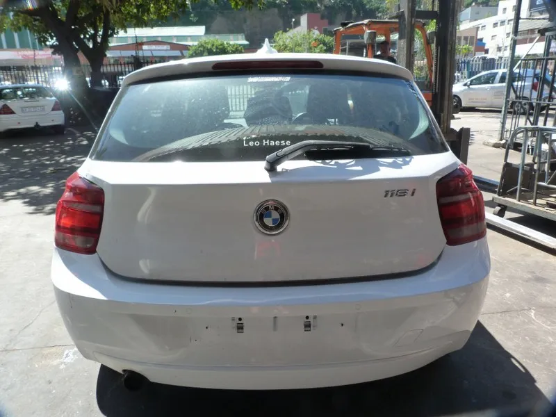 2014 BMW 1 Series N13 view 5