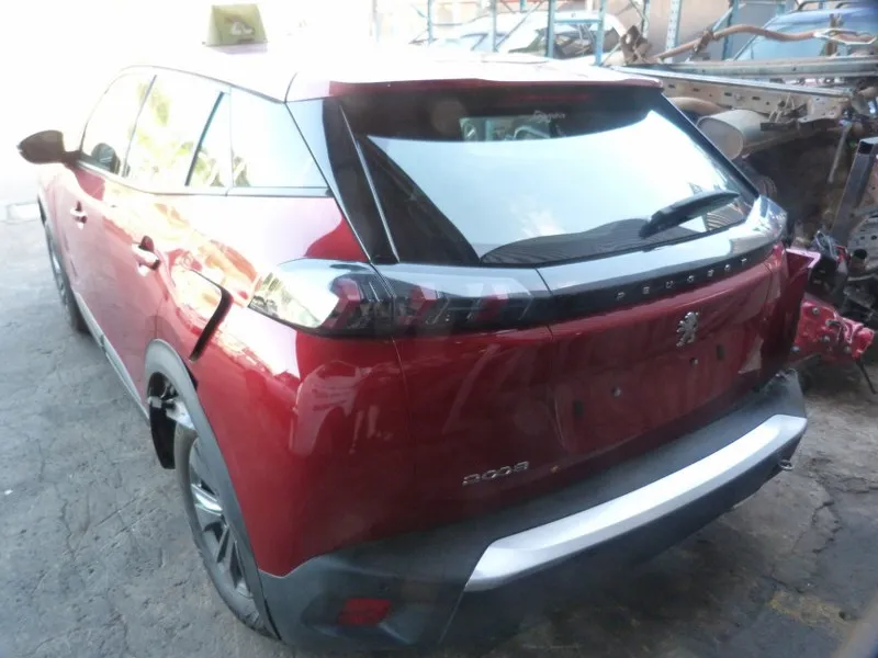 2023 Peugeot 2008 10X view 6