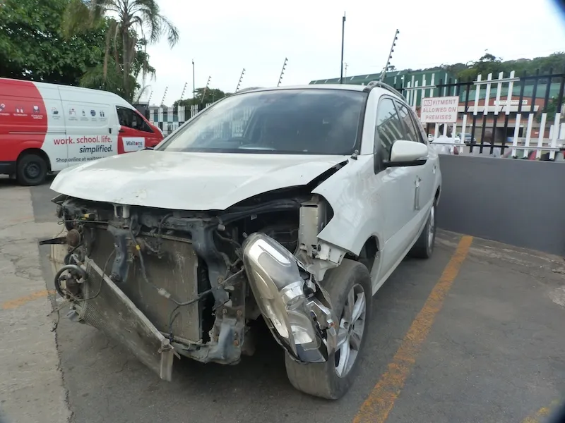 2012 Renault Koleos  view 3