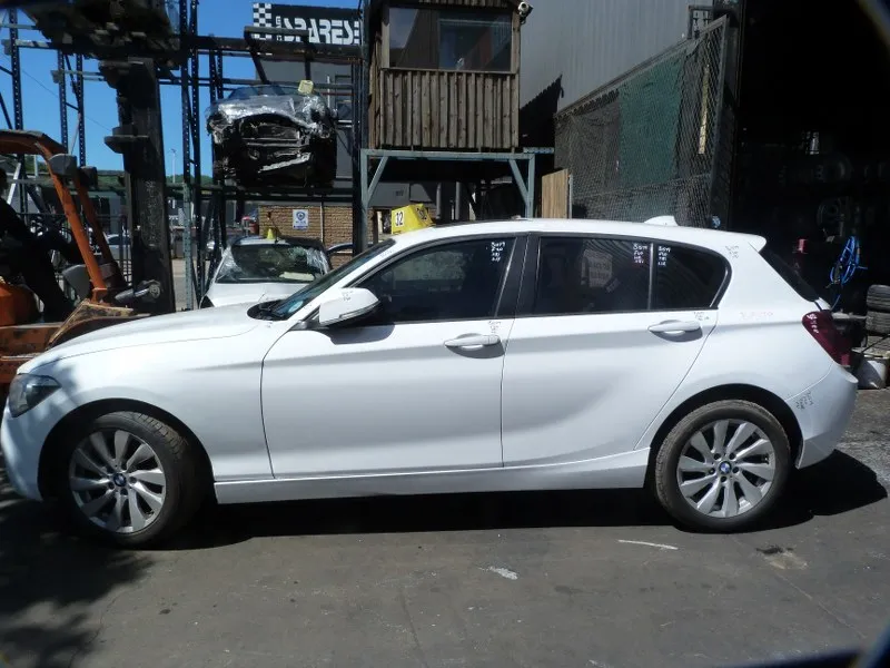 2014 BMW 1 Series N13 view 4