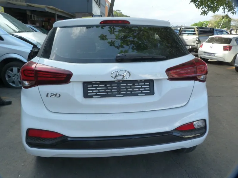 2018 Hyundai i20 G4LA view 4