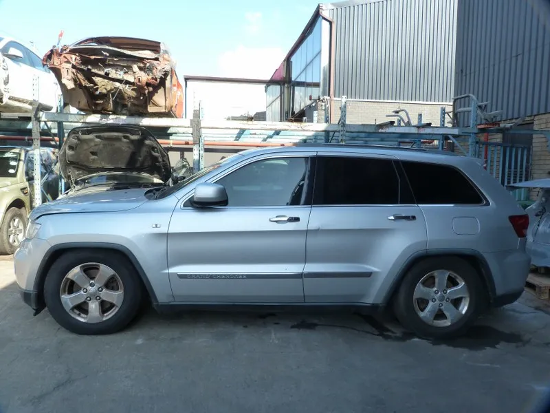 2012 Jeep Grand Cherokee WK2 view 4