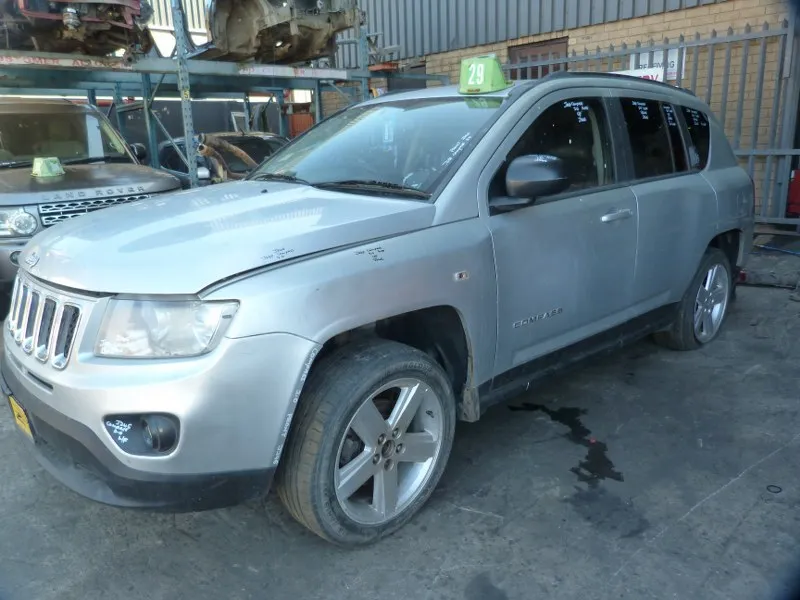 2012 Jeep Compass  view 4