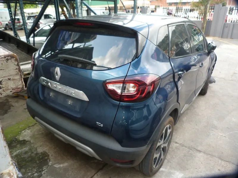 2020 Renault Captur  view 4