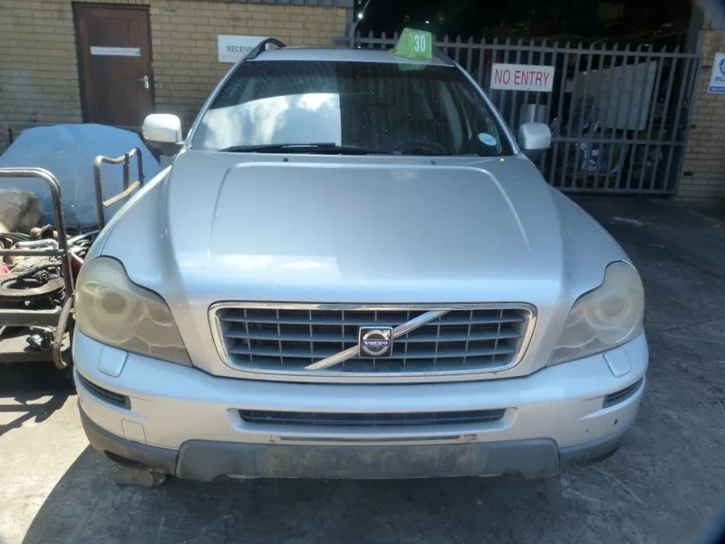 2008 Volvo XC90 D5244T view 2