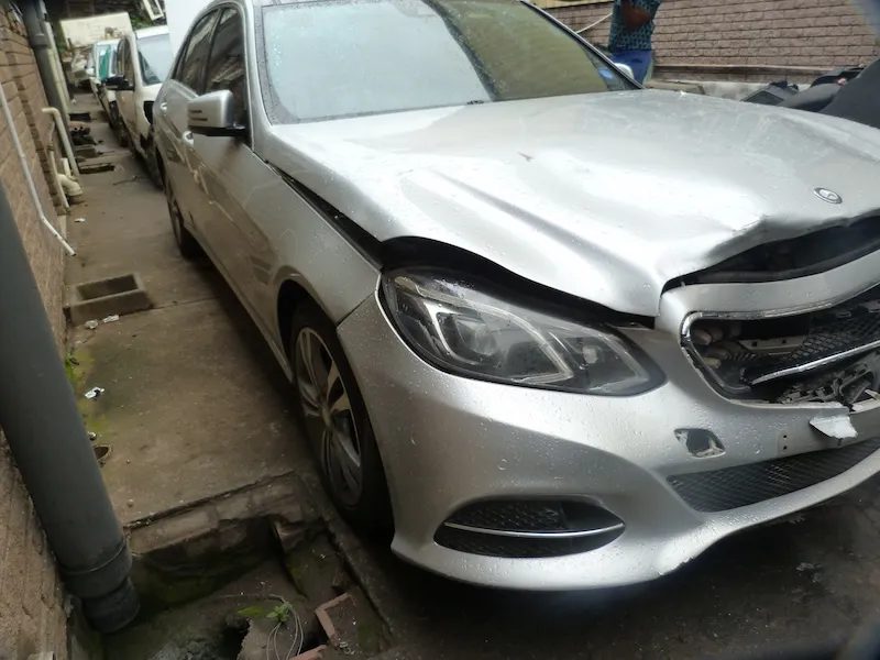 2014 Mercedes-Benz E-Class W212 view 4