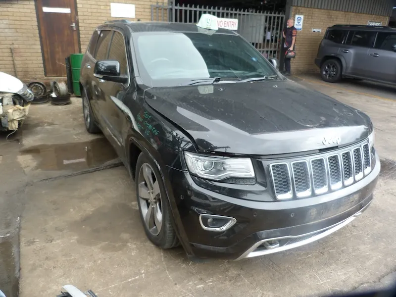 2014 Jeep Grand Cherokee  view 3