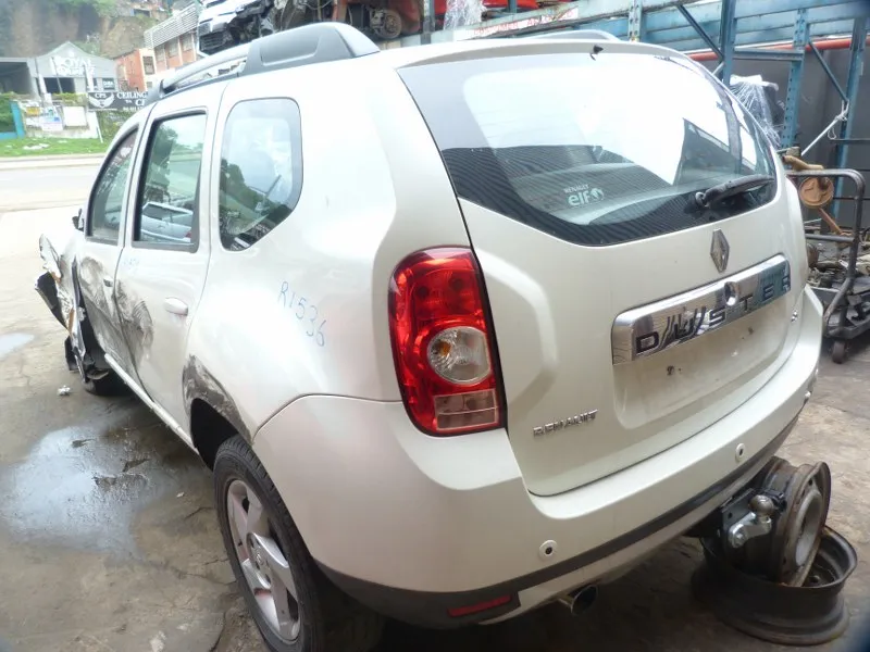 2015 Renault Duster view 4