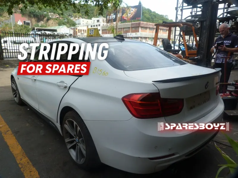 2013 BMW 3 Series view 6