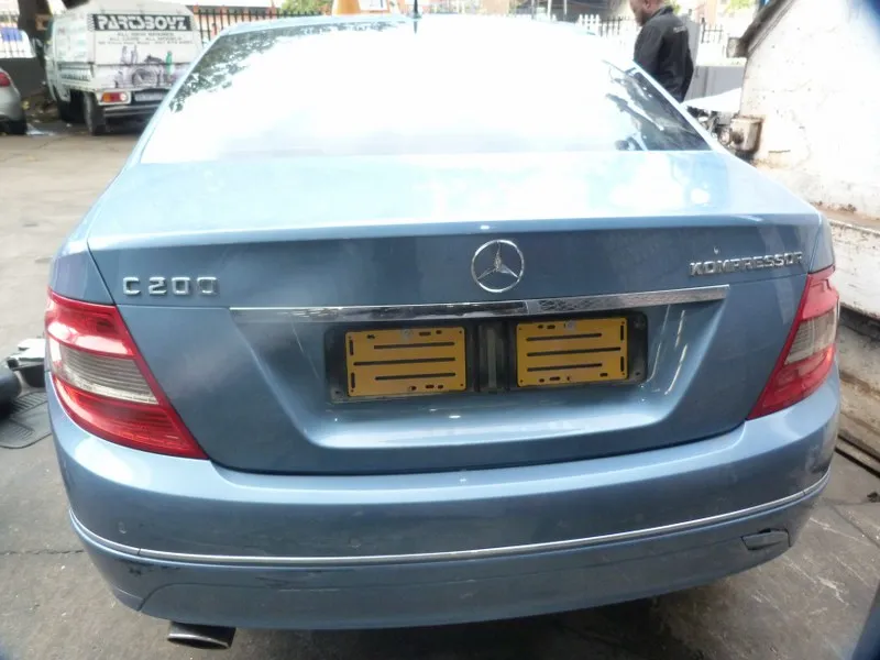 2009 Mercedes-Benz C-Class 2719 view 7