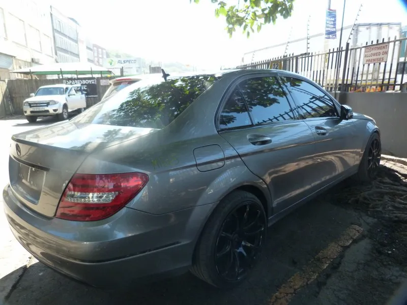 2012 Mercedes-Benz C-Class 2718 view 6