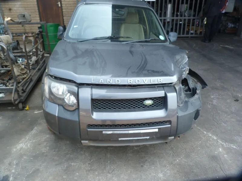 2005 Land Rover Freelander  view 2