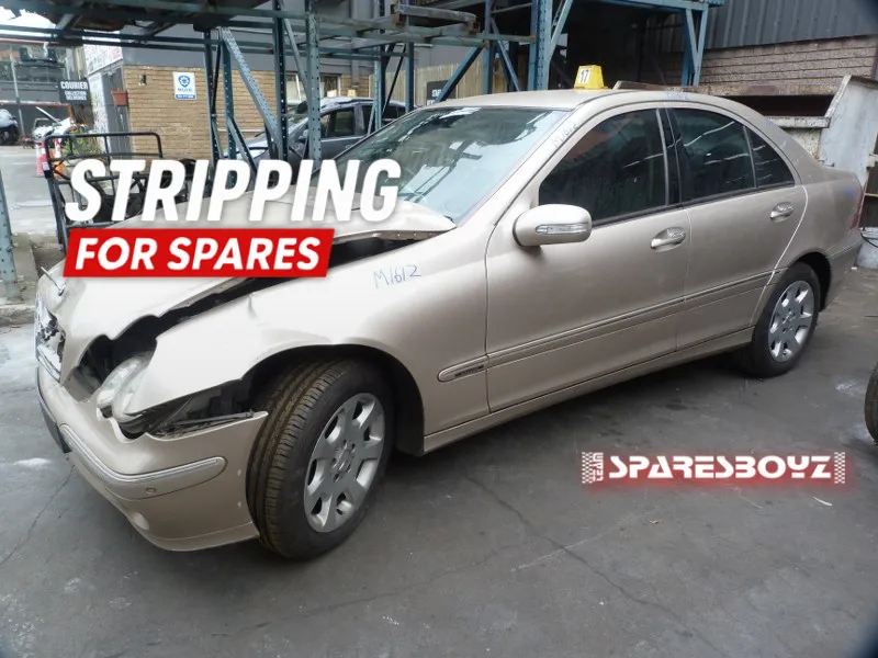 2005 Mercedes-Benz C-Class thumbnail 1