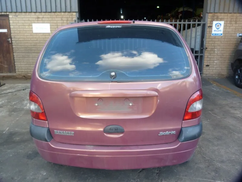 2001 Renault Scenic K4M view 4