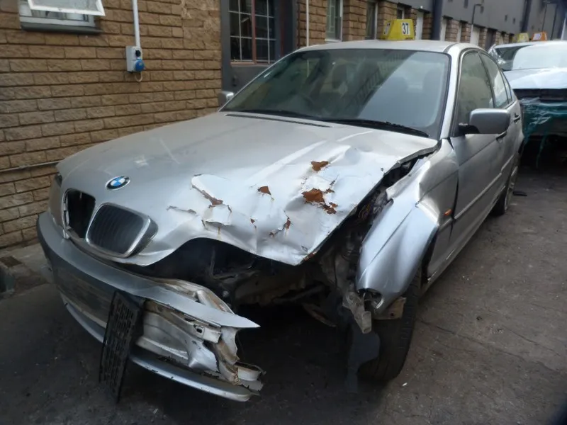 2000 BMW 3 Series M43 view 4