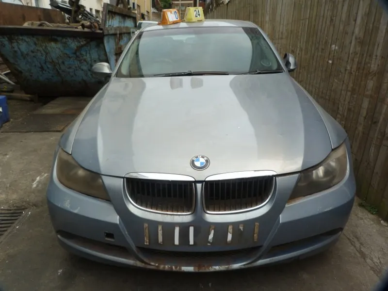 2007 BMW 3 Series view 3
